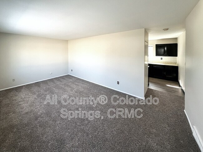 Foto del edificio - 3463 Colony Hills Rd