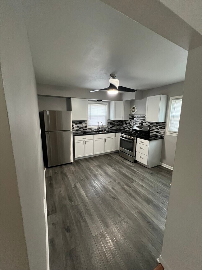 Foto del edificio - 5024 N 84th St