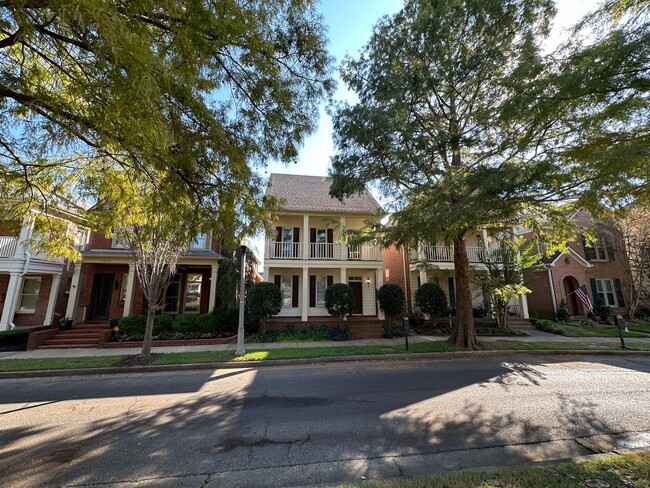 Building Photo - Desirable Cordova Neighborhood with Old To...