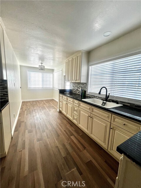 Foto del edificio - 2149 Greenfield Ave