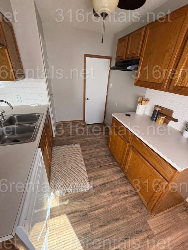 Building Photo - 6446 Mabel St