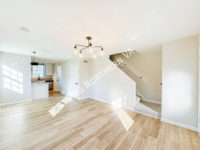 Foto del edificio - 3800 Edison St