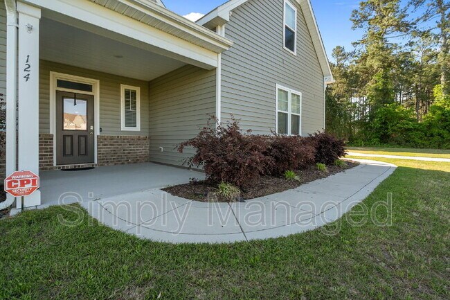 Foto del edificio - 124 Rocking Horse Ln