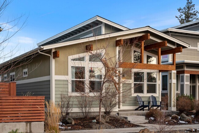 Foto del edificio - 63374 NW Clearstone Dr