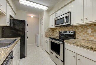Building Photo - 14515 Wunderlich Dr