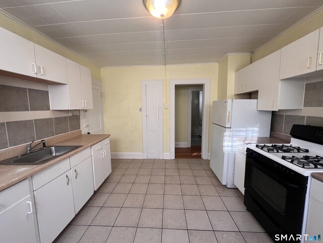 Foto del edificio - 2125 E Main St