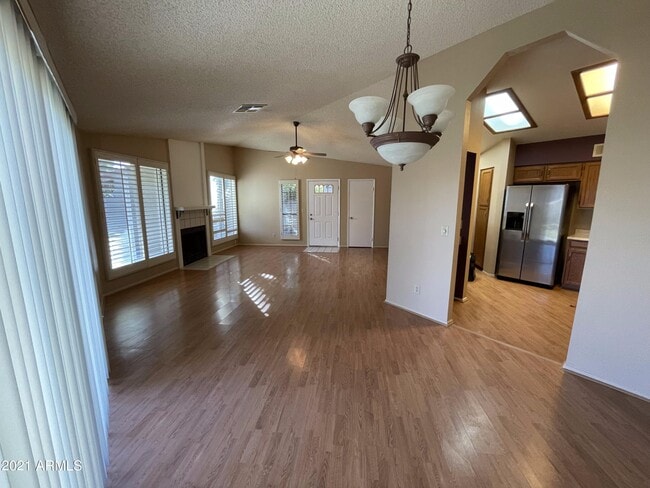Building Photo - 4208 E Sandia St