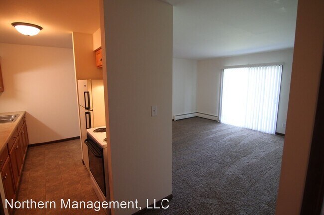 Building Photo - 82-82 N Berger Pkwy