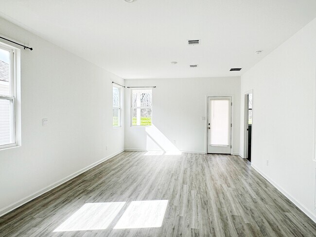 Foto del edificio - 1011 Drago Dr