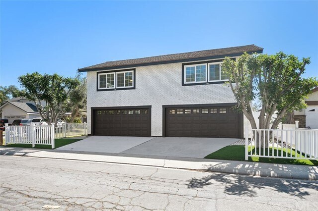 Foto del edificio - 28102 Paseo Azteca