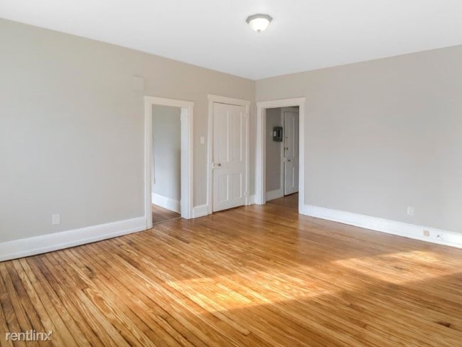 Building Photo - 1 br, 1 bath Apartment - 59 King St 2 Unit 2
