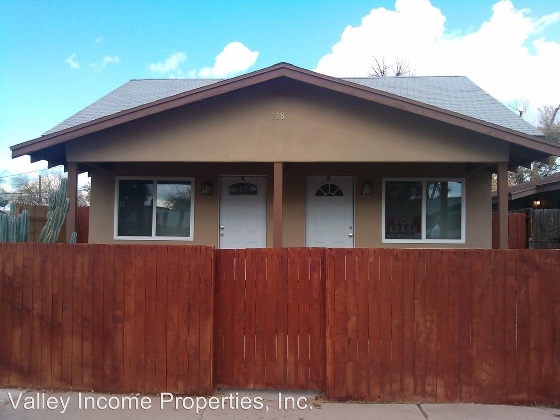 Primary Photo - 116 E Cullumber Ave