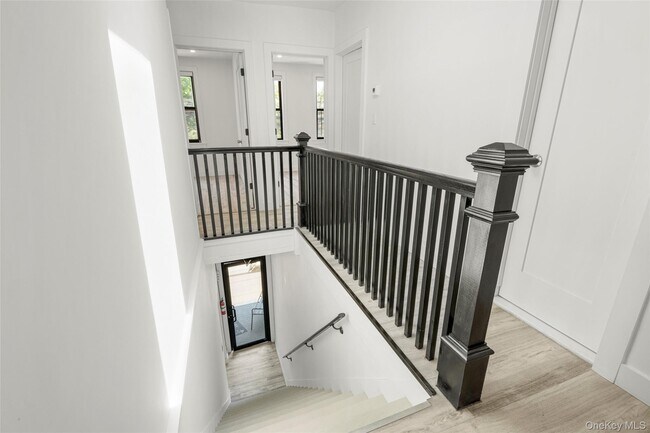 Foto del edificio - 2122 Boston Post Rd