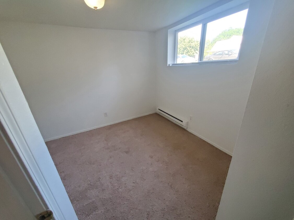 1355 Mound Ave, Idaho Falls, ID 83402 Townhome Rentals in Idaho Falls