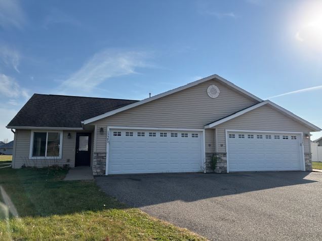 Primary Photo - 13585 42nd Ave