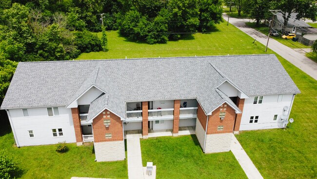 Foto del edificio - Modern Living. Connected Location. Rochester Manor in Muncie.