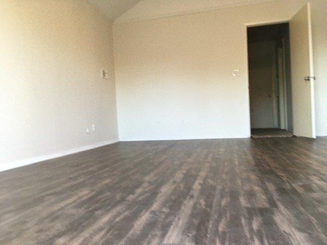 Foto del edificio - 8380 Hydra Ln
