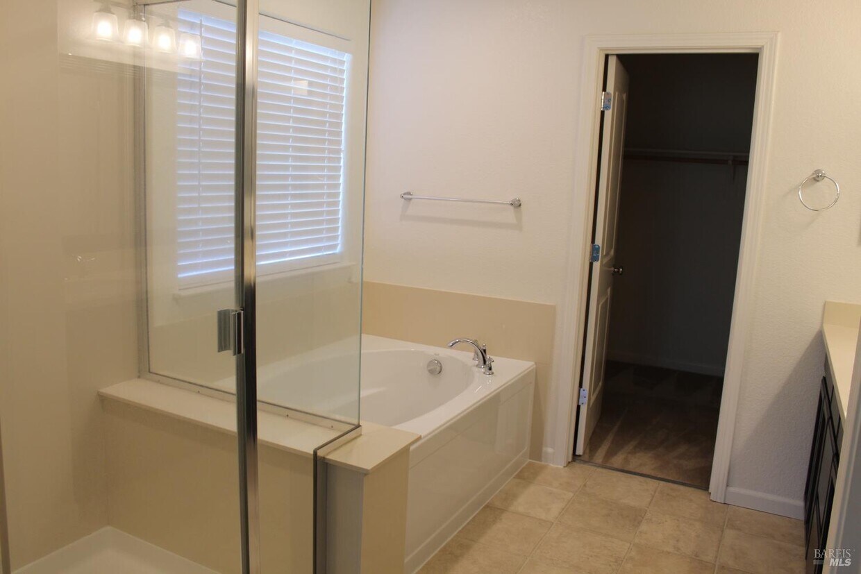 Foto principal - 1280 Cornell Dr