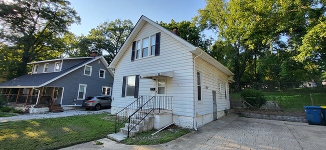 Building Photo - 13 Abner Pl