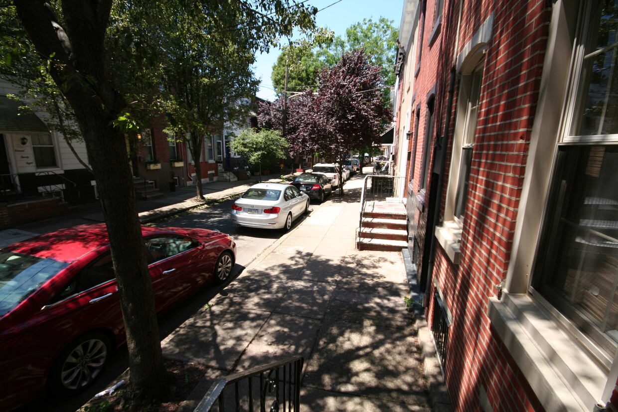 Primary Photo - 1135 Gerritt St