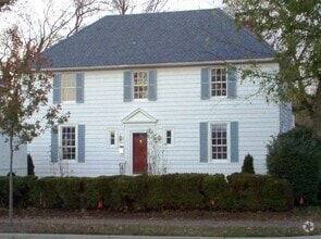 Building Photo - 331 N Henry St