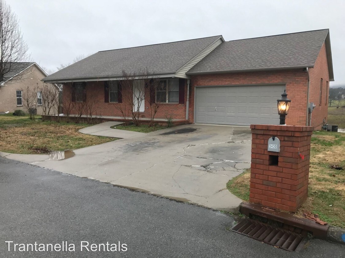 Primary Photo - 3 br, 2 bath House - 3430 Adams Gate Road