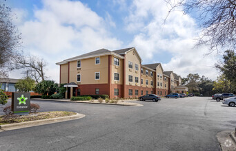 Building Photo - Furnished Studio-Pensacola - University Mall