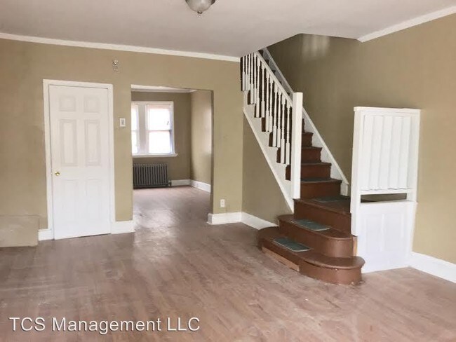 Building Photo - 1911 S 56th St