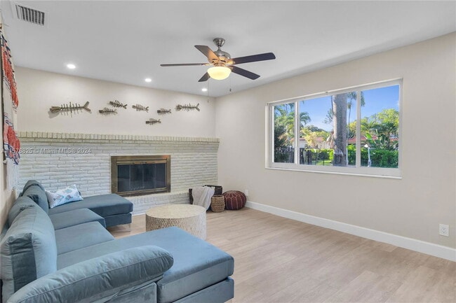 Photo - 515 SW 12th Ave House