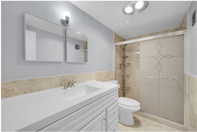 Primary Photo - 2115 NE 42nd Ct