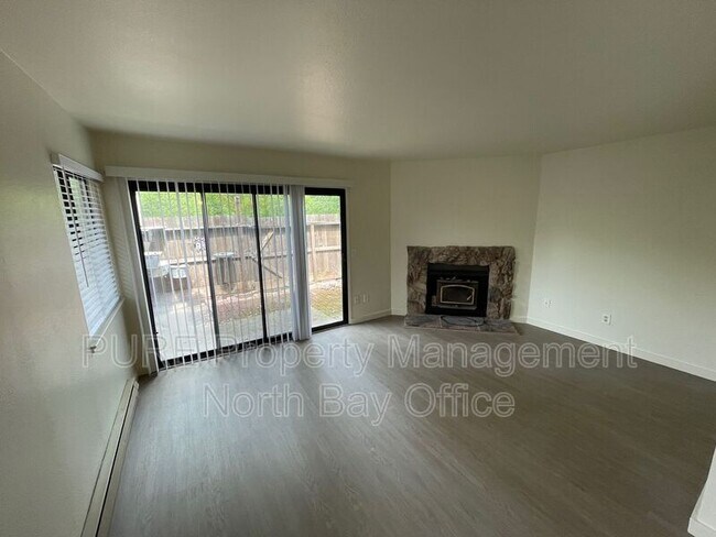 Foto del edificio - 1410 Parkway Dr