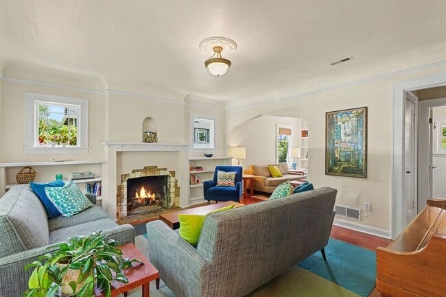 Foto del edificio - 351 NW 84th St