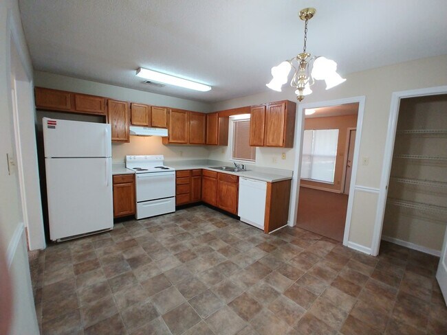 Building Photo - 3811 Mayfair Ln
