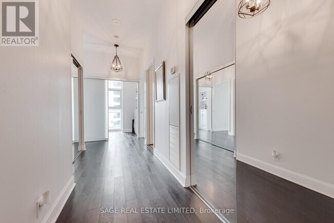 Photo du bâtiment - 33 Shore Breeze Dr