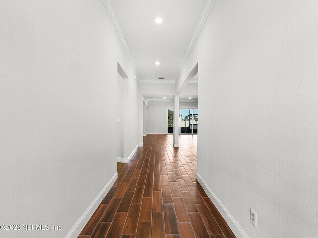 Foto del edificio - 13461 Lucena Ln