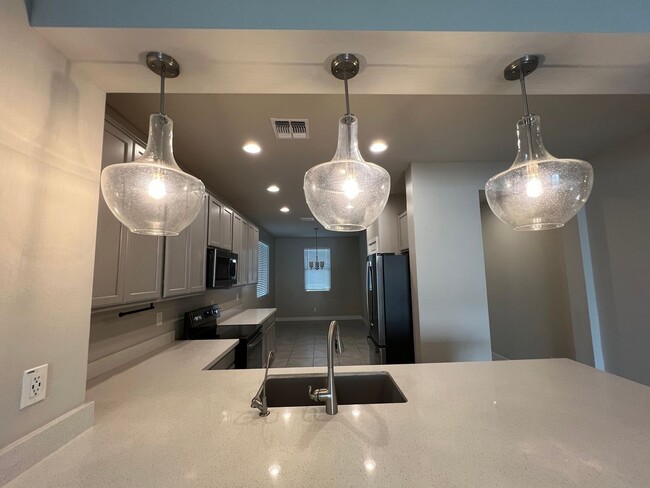 Foto del edificio - 4 Bed 2 Bath in San Tan Ridge Community