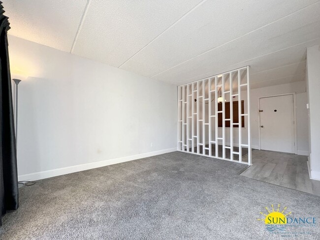 Building Photo - 1 mile East of Hurlburt AFB, beautiful Cedars condo!