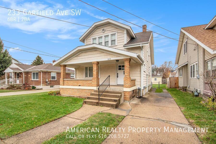 Primary Photo - 233 Garfield Ave SW