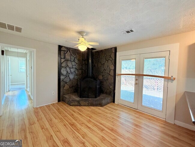 Foto del edificio - 13 Hearthwood Ct