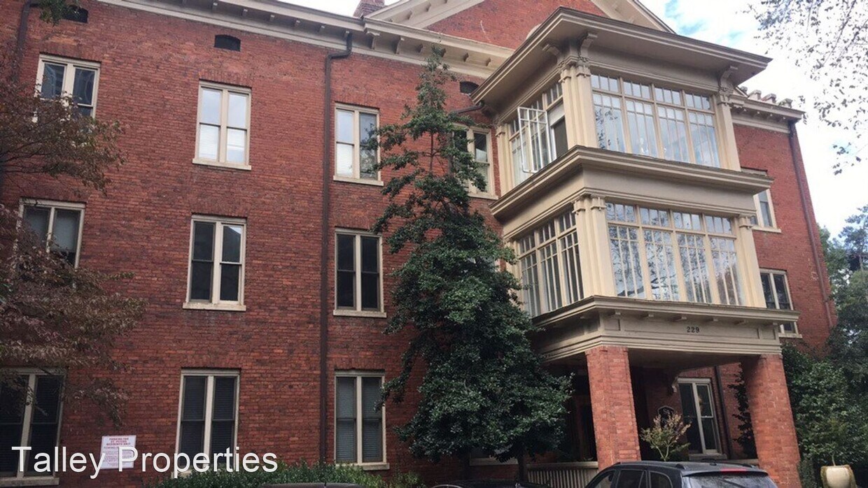 Primary Photo - 1 br, 1 bath House - 229 N Poplar Street U...