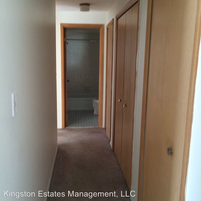 Foto del edificio - 6957 Pearl Rd