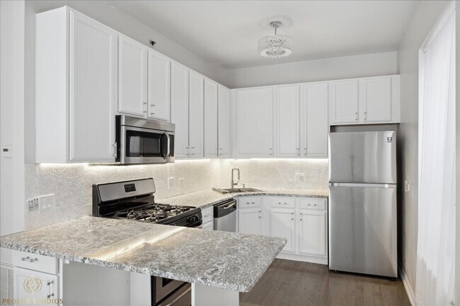 Foto del edificio - 405 E Oakwood Blvd