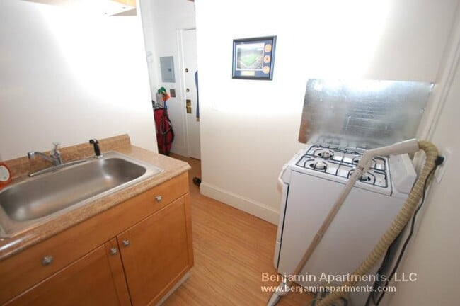 Building Photo - 1175 Boylston St