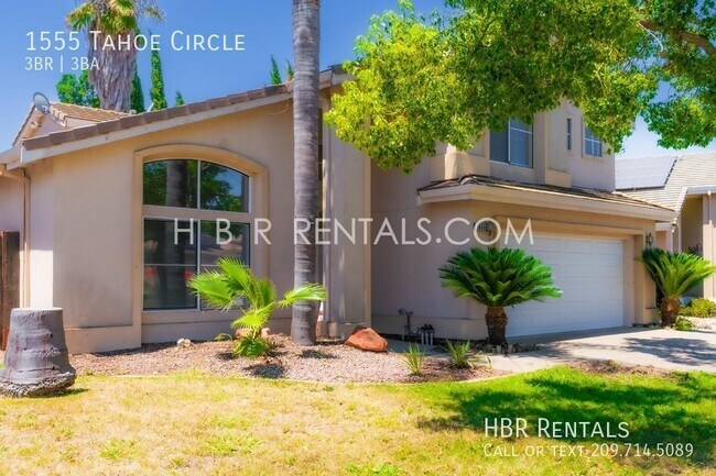 Building Photo - Stunning 3 Bed, 2.5 Bath Two-Story Home wi...