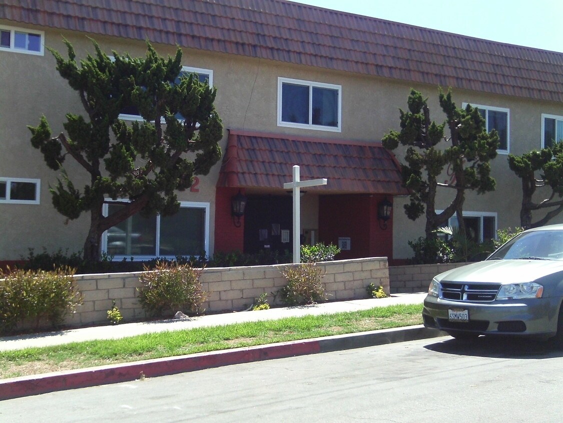 50 Apartments Available for Rent in El Segundo, CA