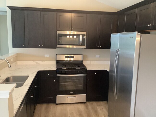 Building Photo - Chestnut - 2Br/2Ba Rental Home - First Floor