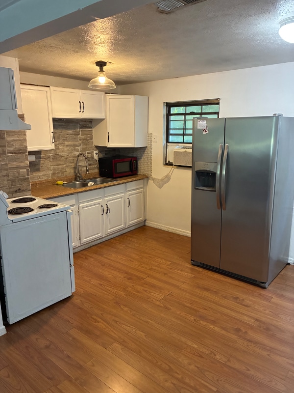 Foto del edificio - 5423 Linda Ln