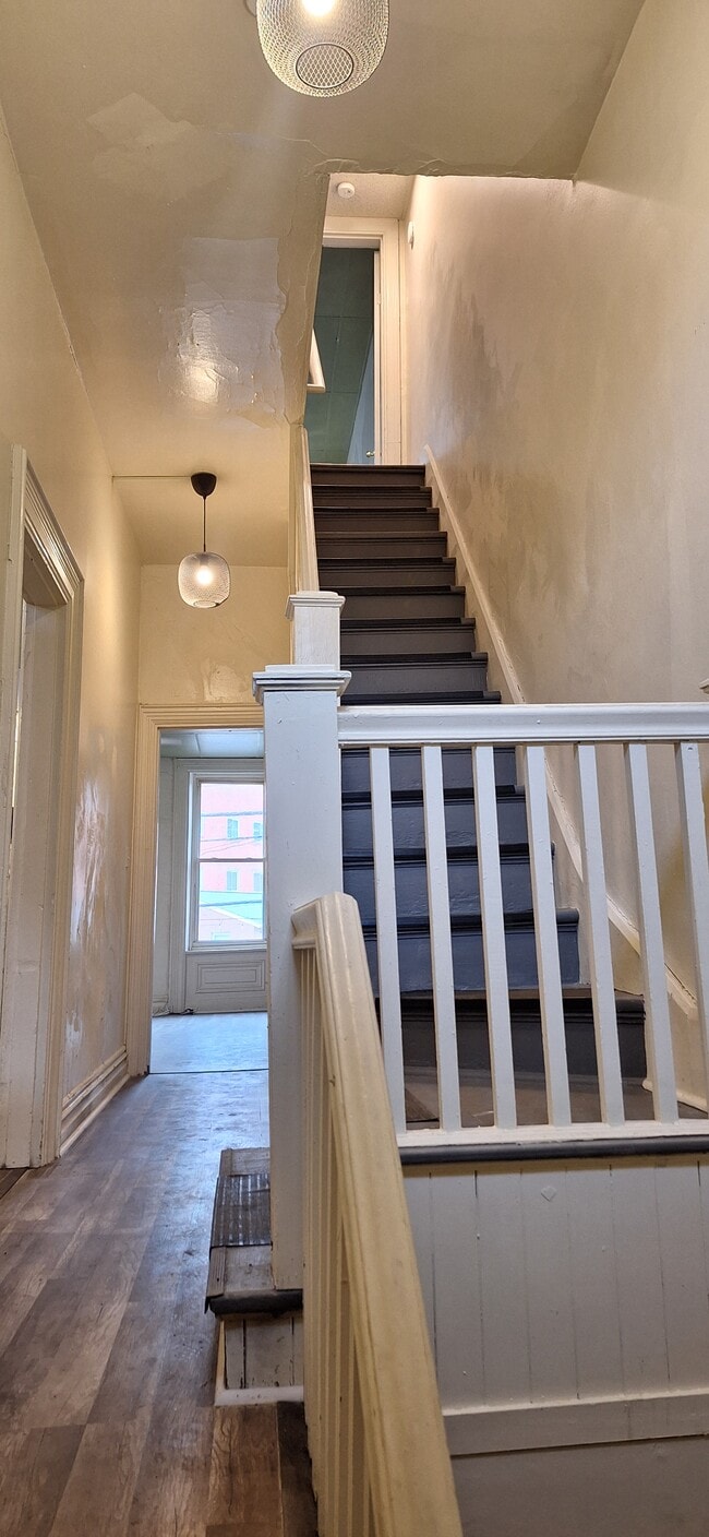 Photo - 509 S Main St Apartment