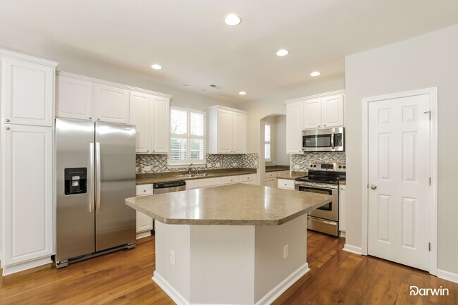 Foto del edificio - 1422 Dairy Glen Dr