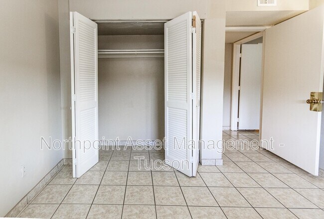 Foto del edificio - 3993 N Campbell Ave